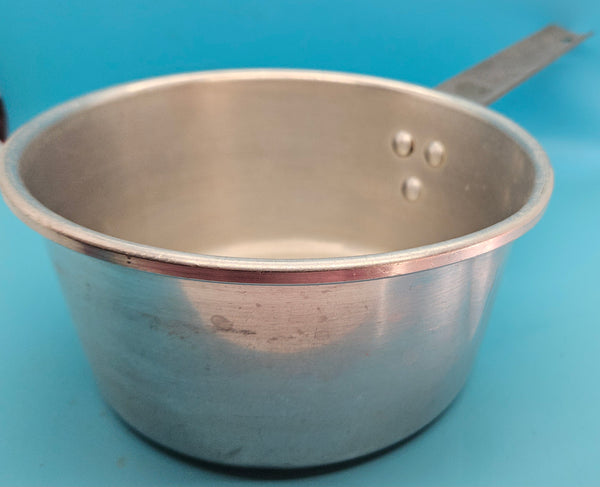 Vintage ENTERPRISE 1.5 Quart Aluminum Sauce Pan