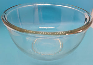 Vintage ANCHOR HOCKING 1.75 Quart Glass Bowl