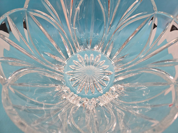 WYNDAM Block Cut 24% Lead Crystal Serving Bowl