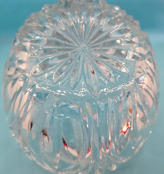 WYNDAM Block Cut 24% Lead Crystal Serving Bowl