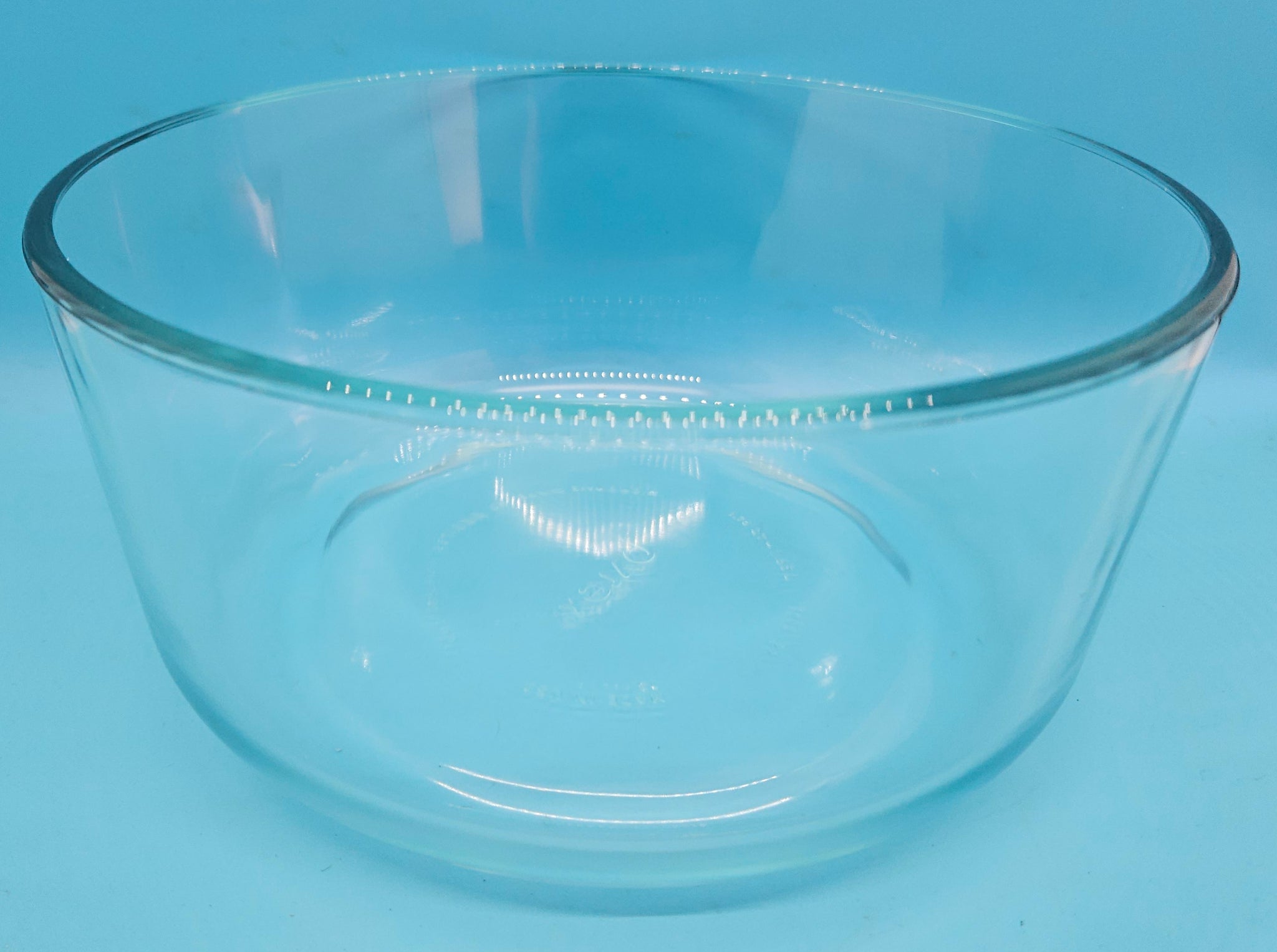 PYREX 1.75 Quart Glass Bowl 7203-22