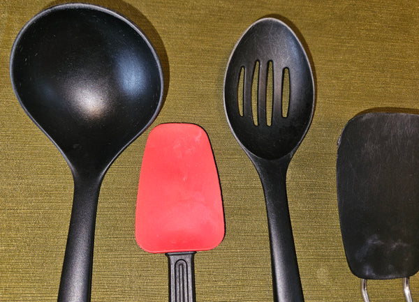 Black & Red 5 Piece OXO Kitchen Utensils (READ DETAILS)