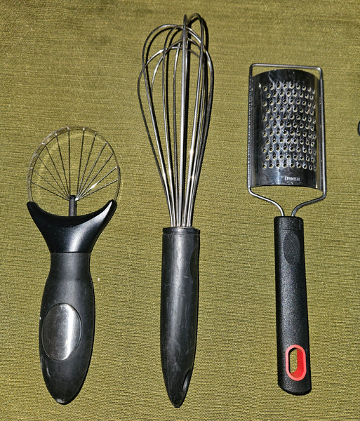 Lot of 7 Black & Silver Miscellaneous Kitchen Utensils