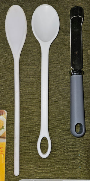 Lot of 17 Miscellaneous Kitchen Accessories