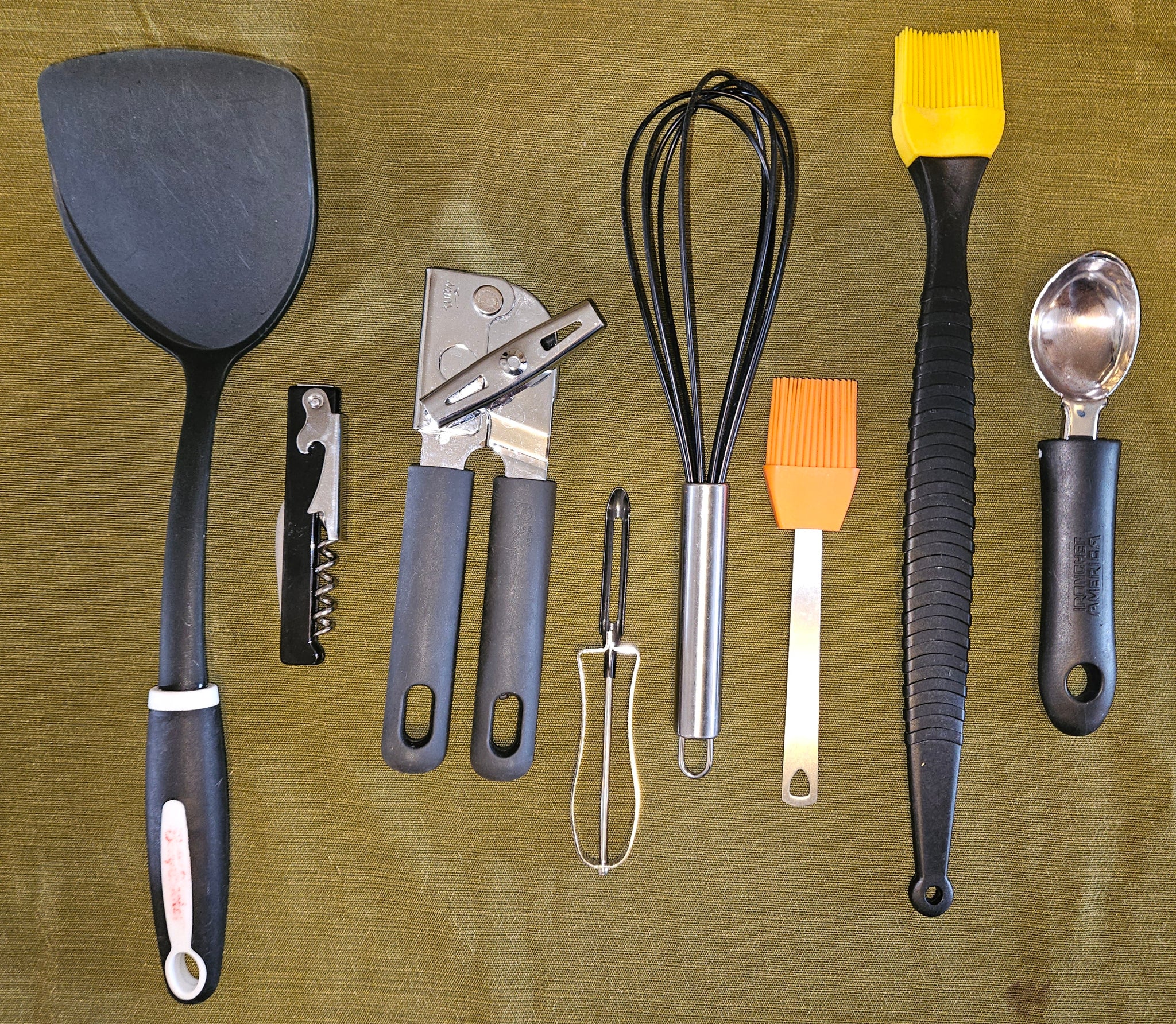 Lot of 8 Miscellaneous Kitchen Utensils