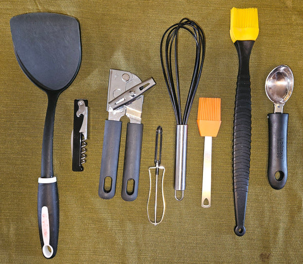 Lot of 8 Miscellaneous Kitchen Utensils