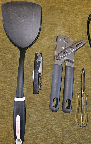 Lot of 8 Miscellaneous Kitchen Utensils