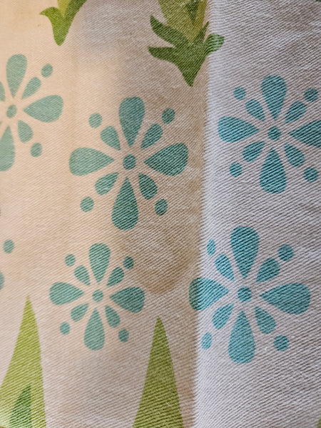 Vintage Blue, Green & White Peas In A Pod Dish Towel