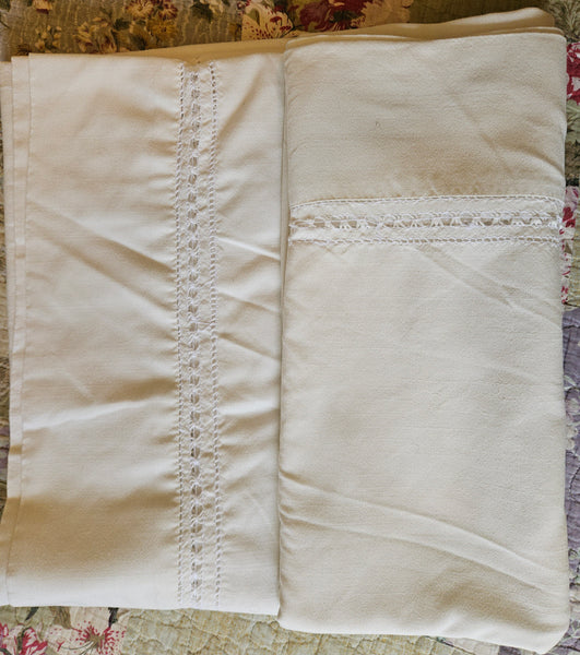 Vintage Cutwork Embroidery 70" x 104" Linen Tablecloth