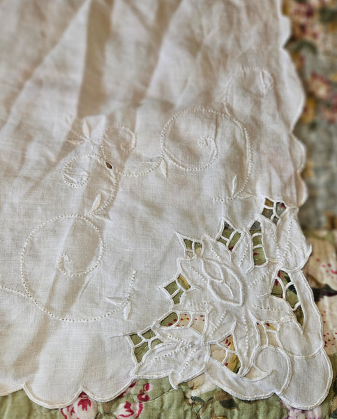 White Square Vintage 42" x 42" Cutwork Embroidery Tablecloth / Table Topper