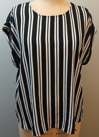 XXL FOREVER 21 Black & White Stripped Sheer Shirt