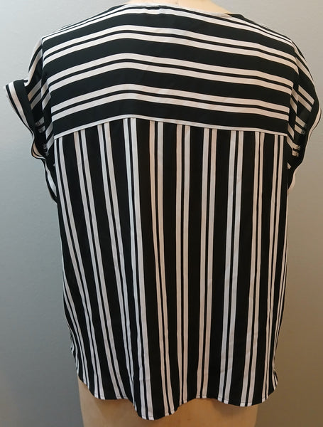 XXL FOREVER 21 Black & White Stripped Sheer Shirt