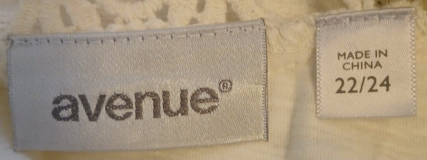 Size 22/24 AVENUE White Crochet Neckline & Gold Sequined Tank Top