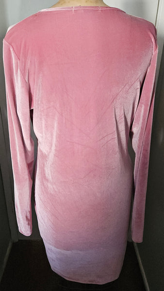 REBDOLLS 3X Pink Velvet Long Sleeve V-Neck Dress