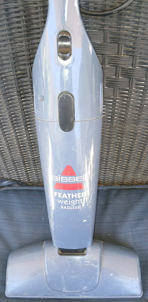 BISSELL Feather Weight Bagless Vacuum Cleaner Model 3106-L
