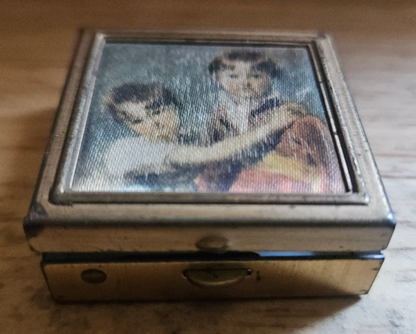 Vintage Gold Graphic Pill Box