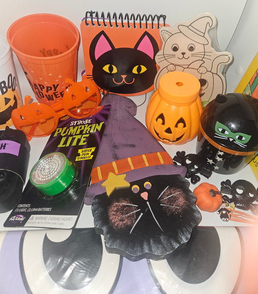 Lot of 41-Pc Halloween Decorations & Party Items (READ DETAILS)
