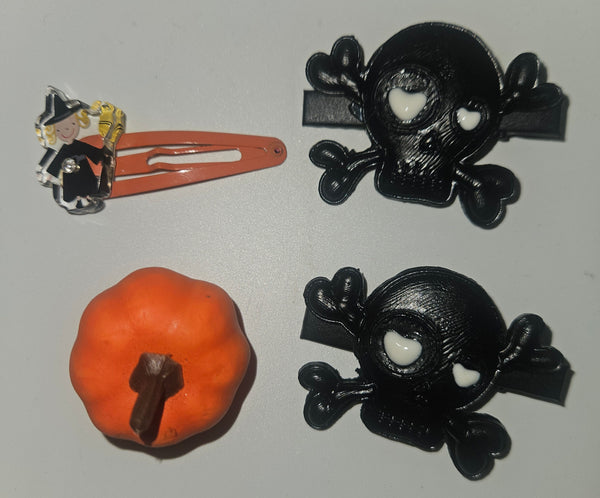 Lot of 41-Pc Halloween Decorations & Party Items (READ DETAILS)