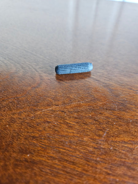 Unique Brown & Black 5 Piece 8 Drawer Dresser (Comes apart)