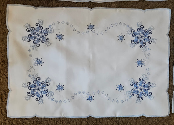 Set of 4 Vintage White & Blue Embroidered Snowflake Placemats