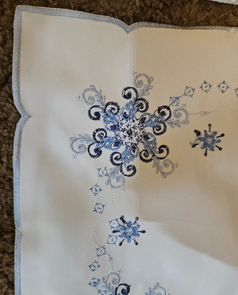 Set of 4 Vintage White & Blue Embroidered Snowflake Placemats