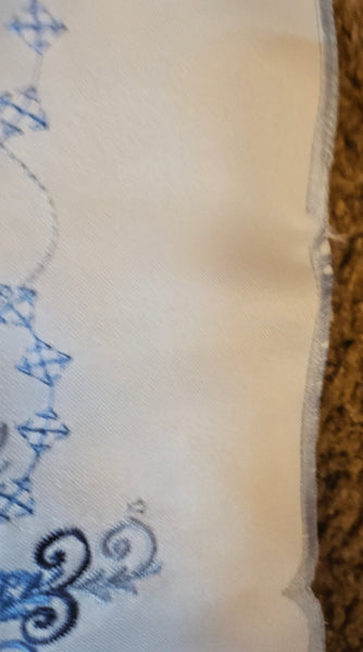 Set of 4 Vintage White & Blue Embroidered Snowflake Placemats