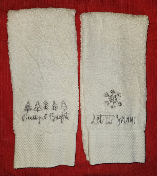 Set of 2 White Christmas Bath Hand Towels