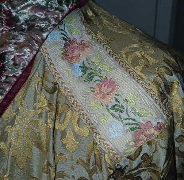 Women's Medium Vintage Goody Goody California Silk Blend Brocade Duster Coat w/ Gold Floral Trim