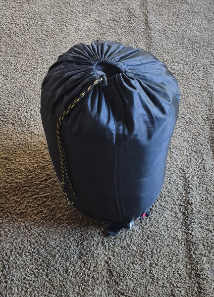 Vintage Ozark Trail Warmfoot Sleeping Bag w/ Bag Carrier