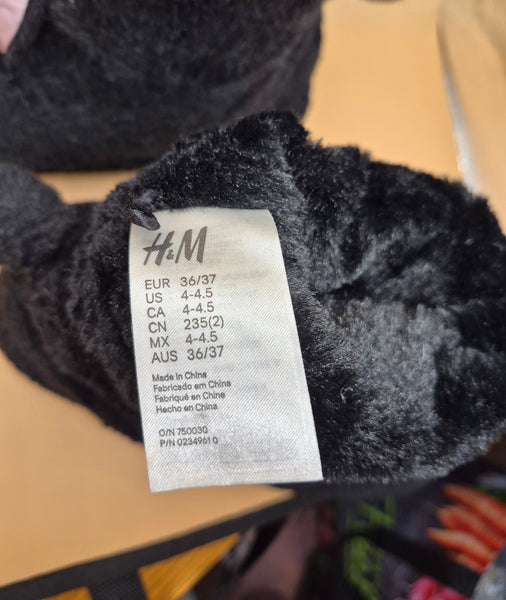 H&M Girls Size 4 4.5 Black Cat Plush Fuzzy Slipper Boots Cozy Cute Kids Shoes