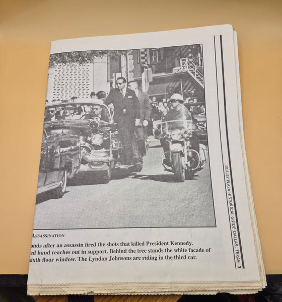 20-Pg JFK Assasination Historical Guide Newspaper