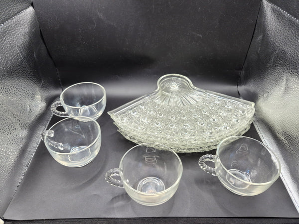 8-Pc Vintage ANCHOR HOCKING Fan Snack Plate & Cups