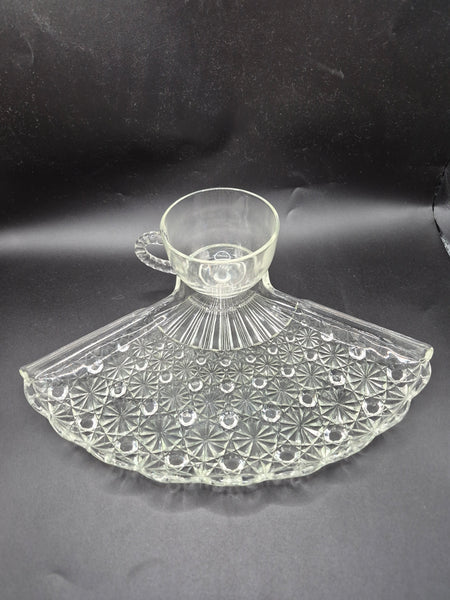 8-Pc Vintage ANCHOR HOCKING Fan Snack Plate & Cups
