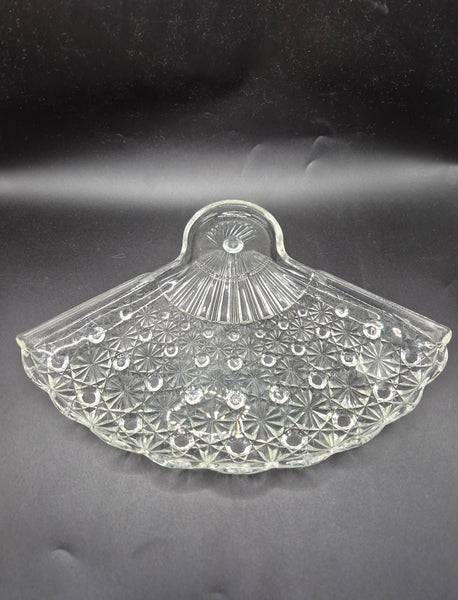 8-Pc Vintage ANCHOR HOCKING Fan Snack Plate & Cups