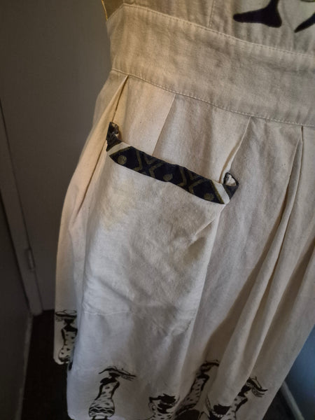 One Size Fits Most Vintage African Apron (Flaw)