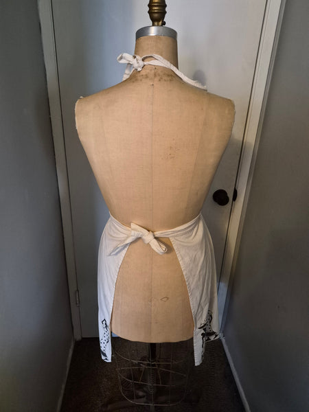 One Size Fits Most Vintage African Apron (Flaw)