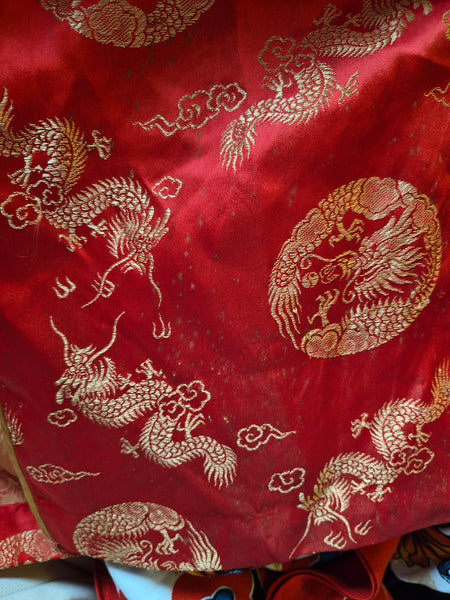 Small Vintage Red & Gold Kimono (Flaw)