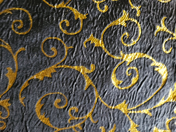 Shimmery 66" x 81" Black & Gold Reversible Tablecloth (READ DETAILS)