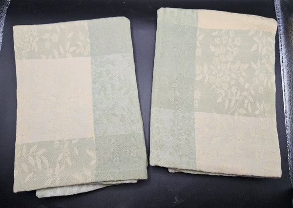 Set of 4 Green & Tan 18" x 18" Leaf Pattern Cotton Napkins
