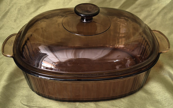 Visions Amber 4 Quart PYREX Lidded Oven Roaster Casserole Dish
