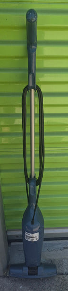 BISSELL Feather Weight Bagless Vacuum Cleaner Model 3106-L