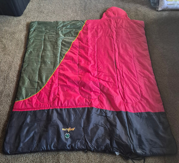 Vintage Ozark Trail Warmfoot Sleeping Bag w/ Bag Carrier