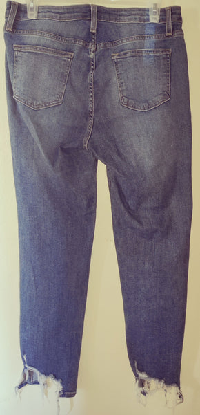 Size 31 Euro / Size 12 US JUST BLACK Capri Jeans