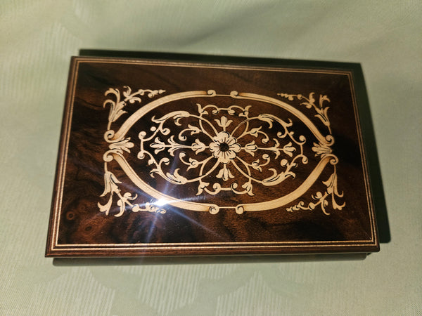 Unione Artigiani Intarsio Sorrentino SR36 Inlaid Wood Italian Jewelry Music Box