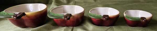 Set of 4 Ceramic Apple Measuring Cups (READ DETAILS)