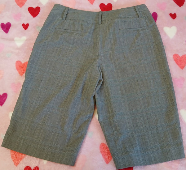Large APT 9 Black & Ivory Plaid Shorts