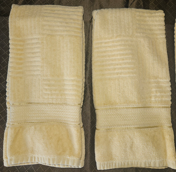 EARL & WILSON Yellow Vintage 5-Pc Towel Lot