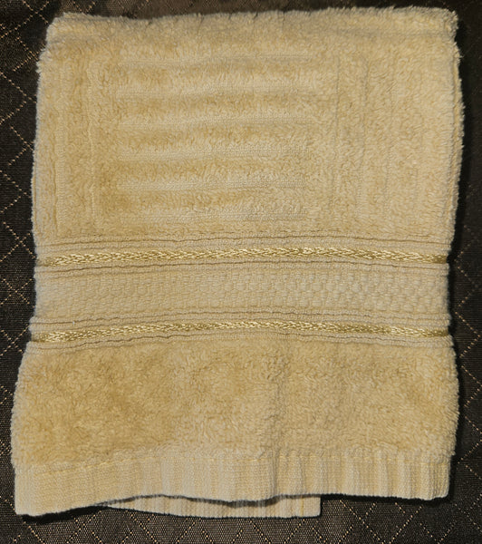 EARL & WILSON Yellow Vintage 5-Pc Towel Lot