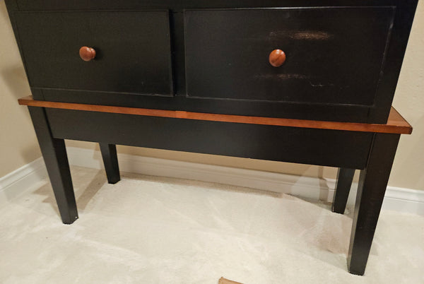 Unique Brown & Black 5 Piece 8 Drawer Dresser (Comes apart)