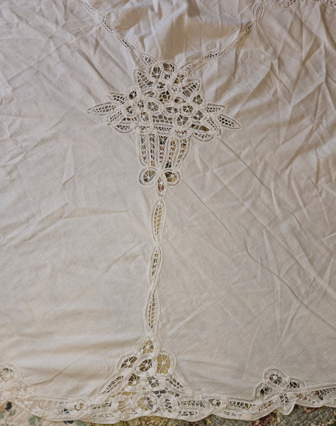 Vintage Oval 67" x 94" Cutwork Embroidery Tablecloth